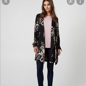 Floral crepe duster/blazer